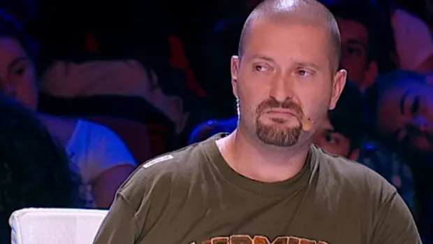 Cheloo a ajuns la Psihiatrie. A făcut scandal la spital și s-a bătut cu polițiștii