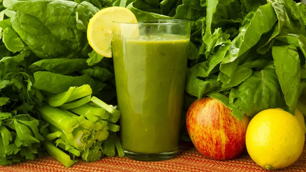Cea mai bună băutură de consumat după cină dacă te confrunți cu constipația, potrivit dieteticienilor 