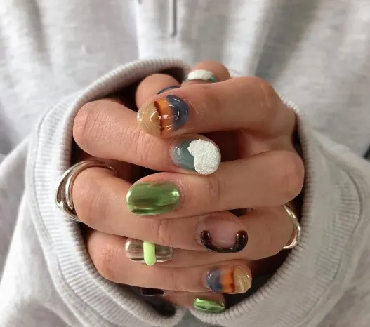 Nail art | Tendința momentului: manichiura 3D