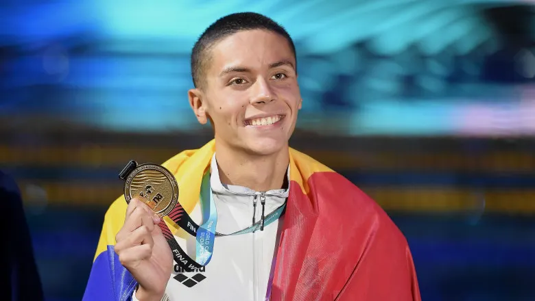 David Popovici iubește și are o iubită. Cum arată partenera dublului campion mondial