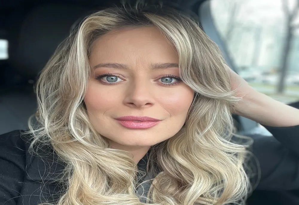 Laura Cosoi, prima apariție mondenă de când a născut al patrulea copil