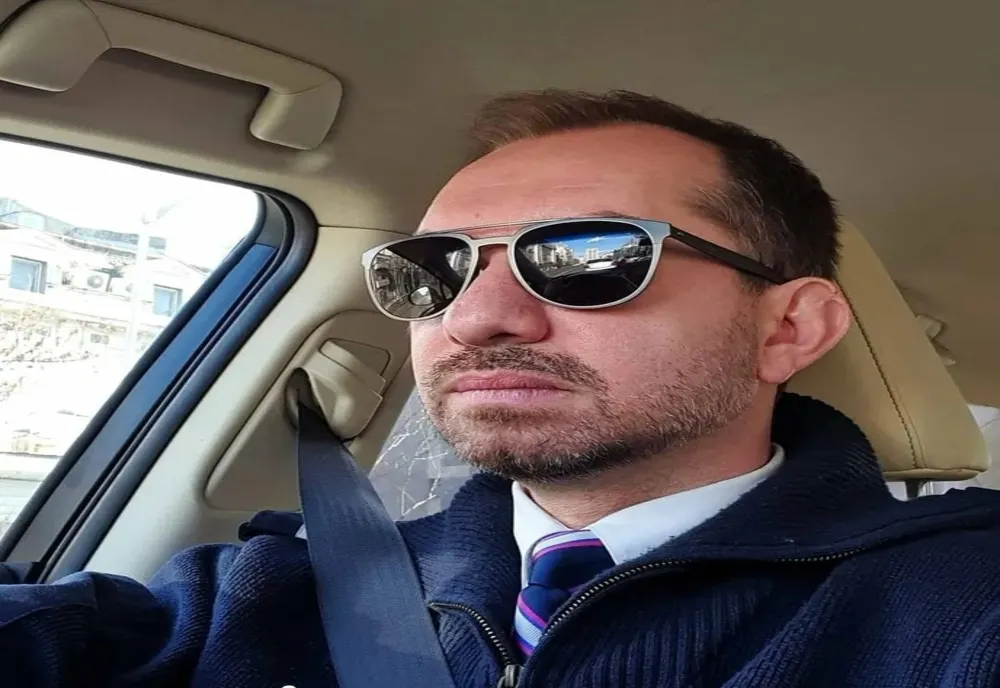 Mihai Sturzu anunță un nou proiect, după ce a renunțat la muzică și a devenit pilot de avion