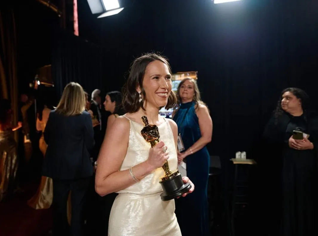 Natalie Musteață, câștigătoarea premiului Oscar pentru scurtmetrajul „Two People Exchanging Saliva”, vine la București
