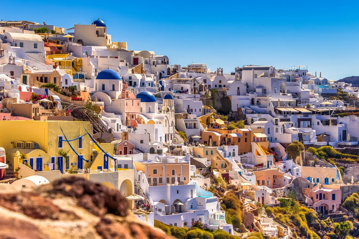 Concediile în afara României, mai scumpe în 2026. Cât costă o vacanță de o săptămână în Grecia, Bulgaria, Turcia și Spania