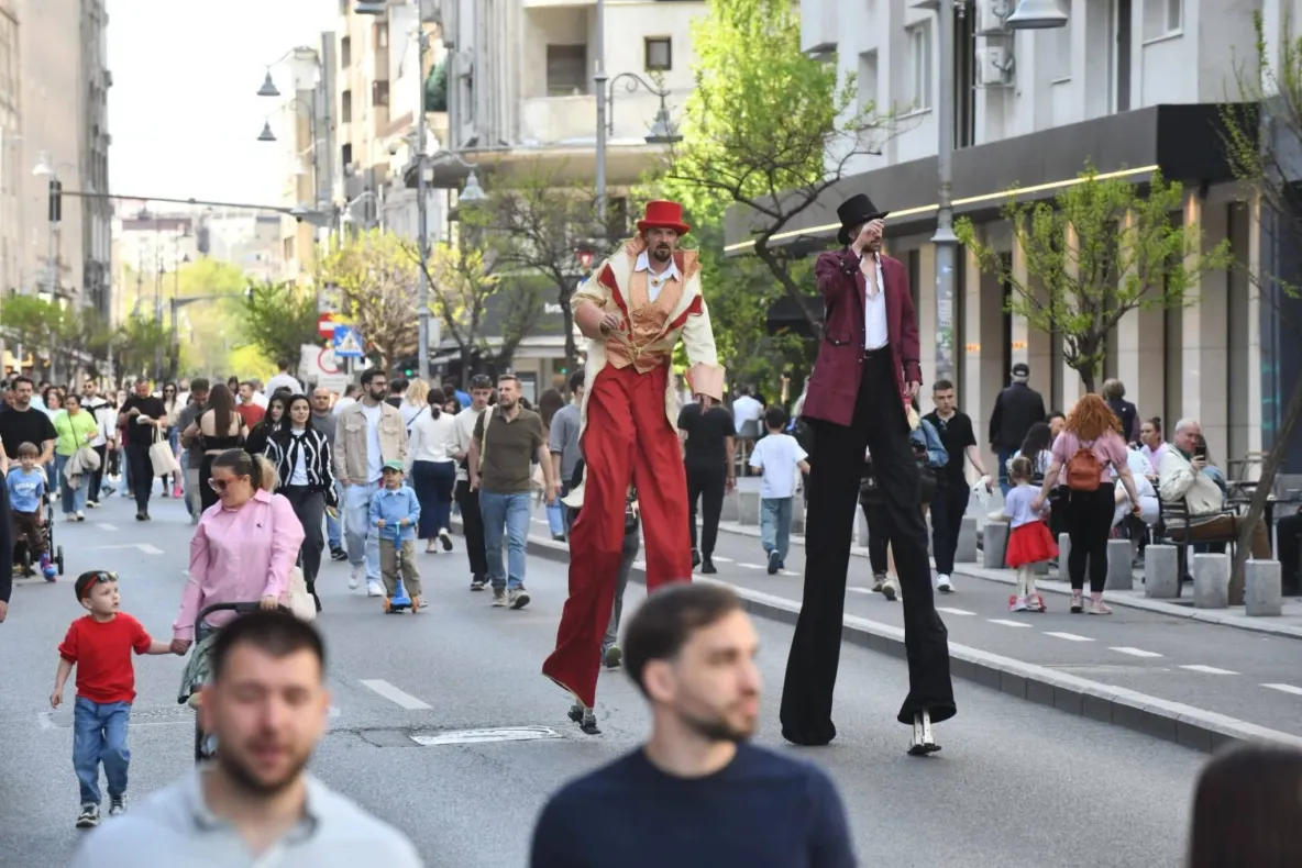 Calea Victoriei, închisă traficului în weekend pentru „Străzi Deschise – București, Promenadă Urbană" 