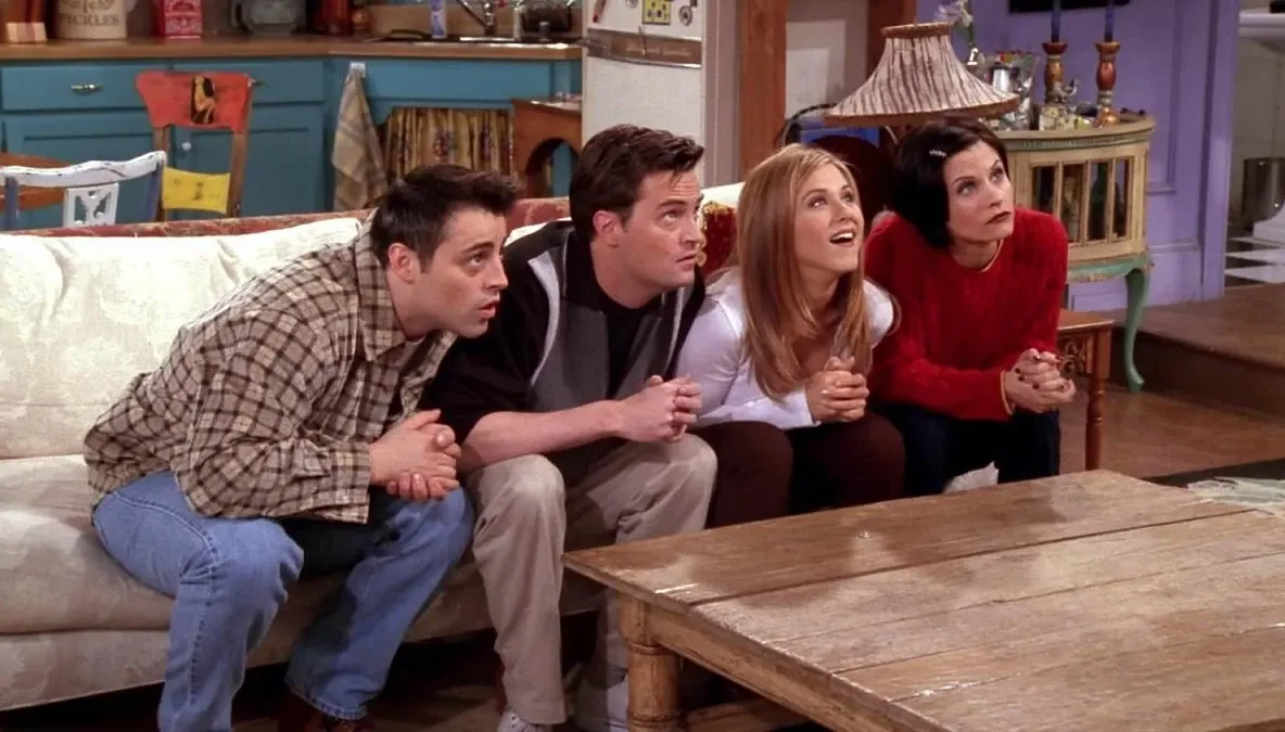  A murit regizorul celebrelor seriale de comedie TV „Cheers” și „Friends”