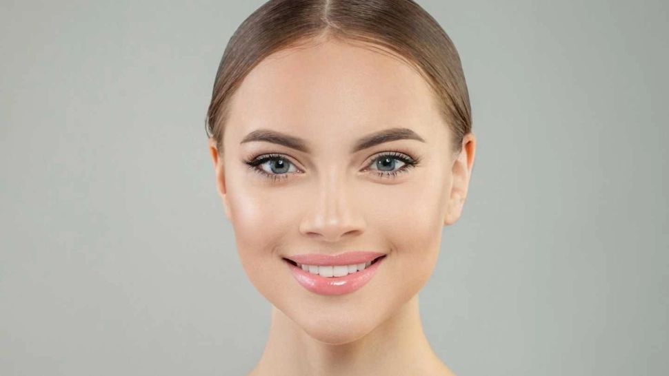 Trucul unui make-up artist pentru a lumina ochii dacă ești trecută de 40 de ani