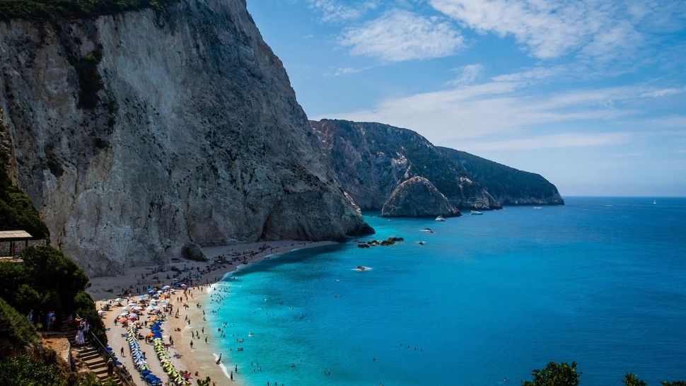 Grecia impune noi reguli stricte pentru ste de plaje sălbatice 