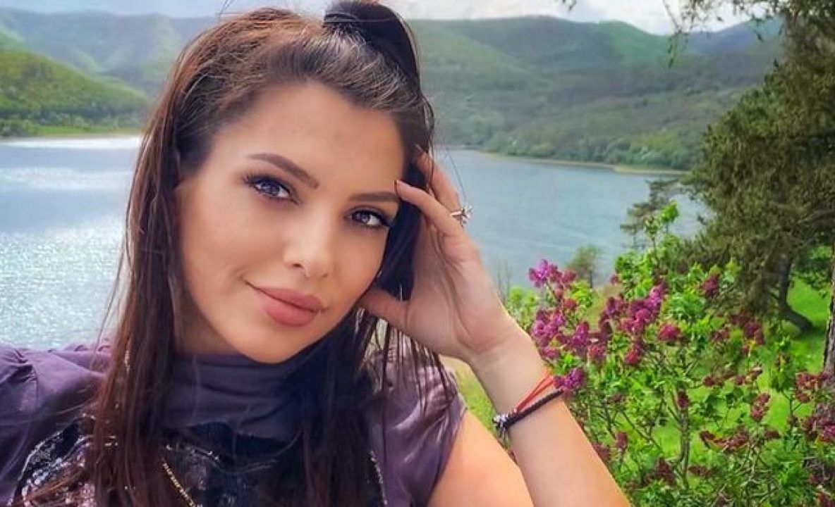 Celia se retrage din muzică