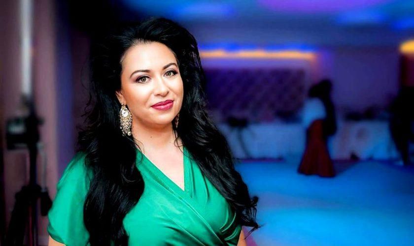 Cât a slăbit, de fapt, Oana Roman! Iată cum a fost surprinsă pe stradă!