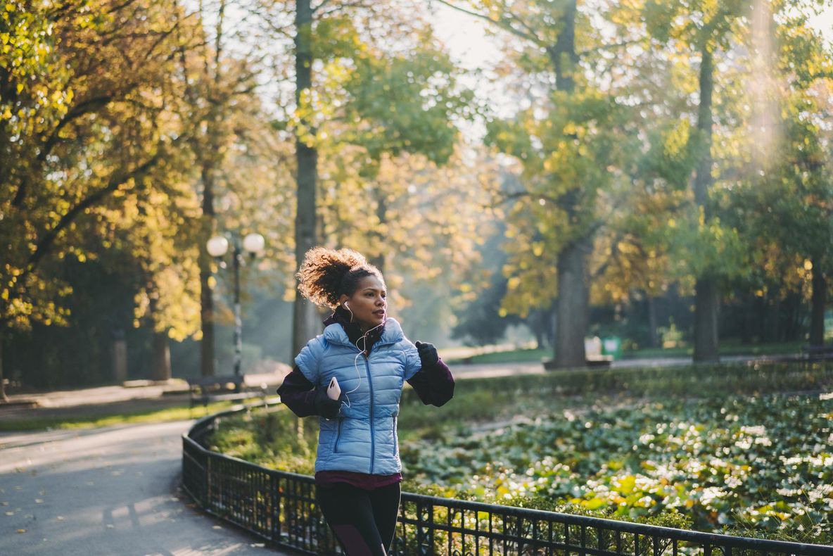 De ce este periculos să alergi cu telefonul mobil în mână
