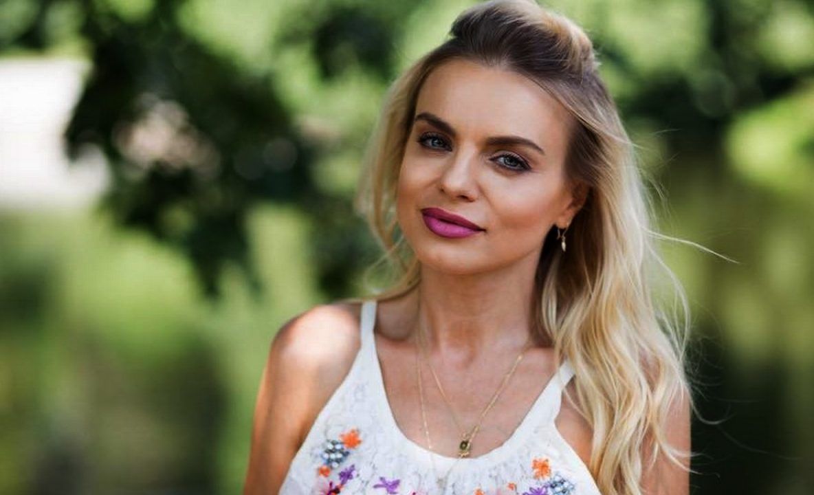 Jojo, pe mâna medicului estetician: „După două nașteri, mă gândeam de multă vreme la asta”