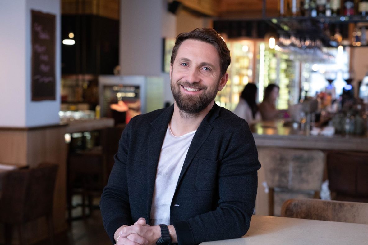 Dani Oțil, mesaj pentru David Popovici, dublu campion mondial la înot