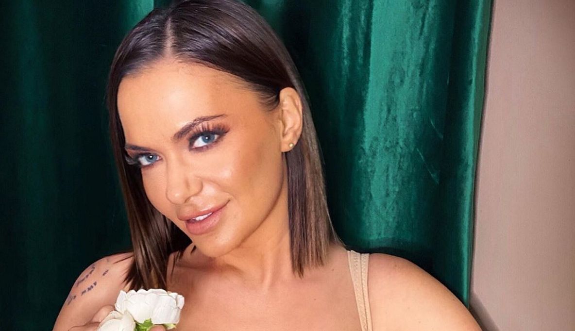 Andreea Antonescu, însărcinată a doua oară la aproape 40 de ani. Prima imagine cu burtica de gravidă