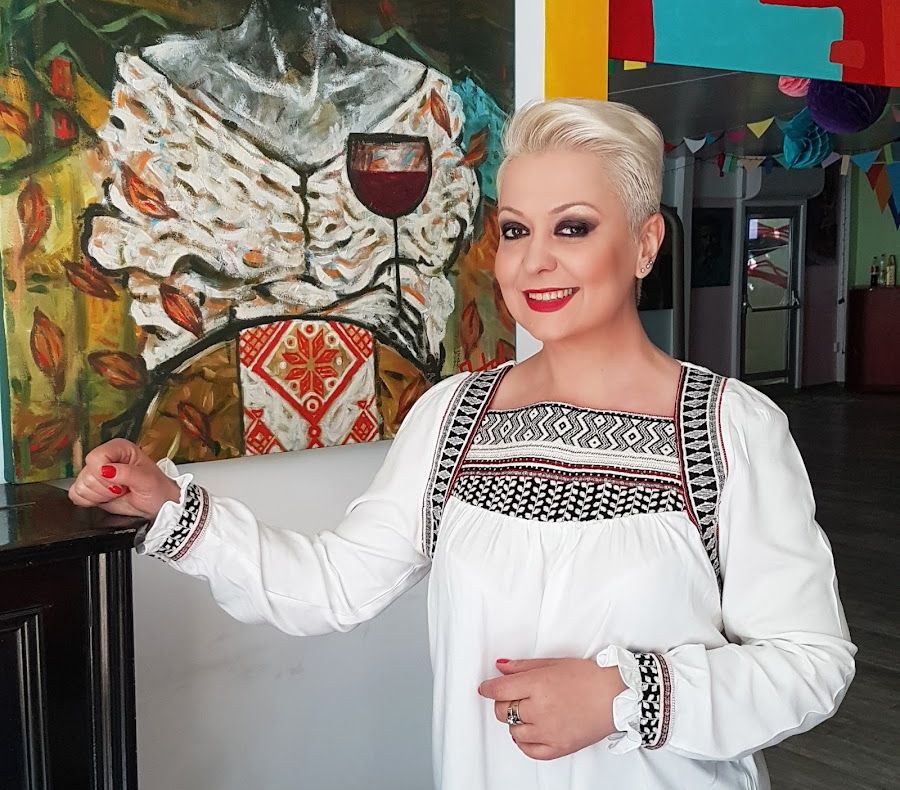 Monica Anghel și-a tras conac boieresc. Cât costă o noapte de cazare acolo