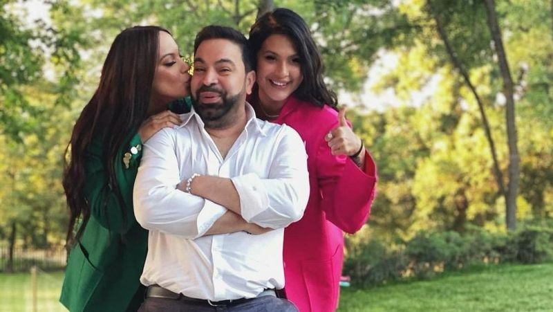 Cum se înțelege, de fapt, Betty Salam cu mama ei vitregă, Roxana Dobre