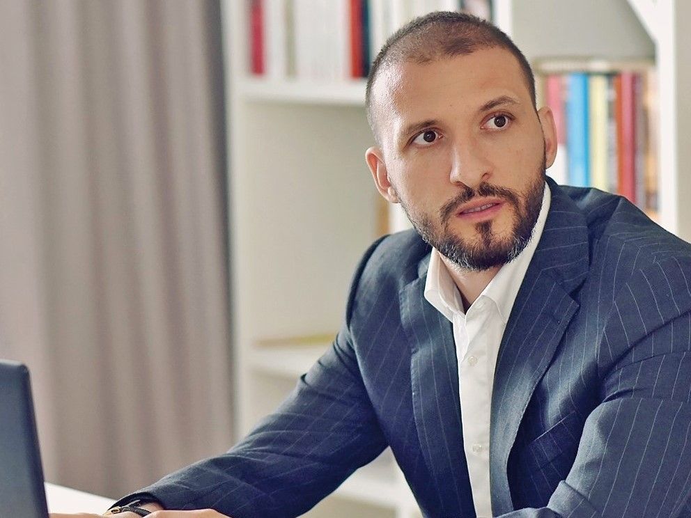 Ştefan Mandachi, recomandare haioasă pentru români, înainte de Revelion