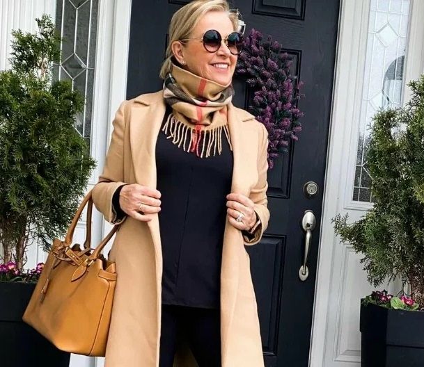 5 sfaturi simple care te vor ajuta să adaugi feminitate oricărui look