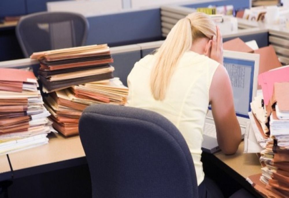 Româncele, cele mai nefericite din Europa. Care sunt motivele