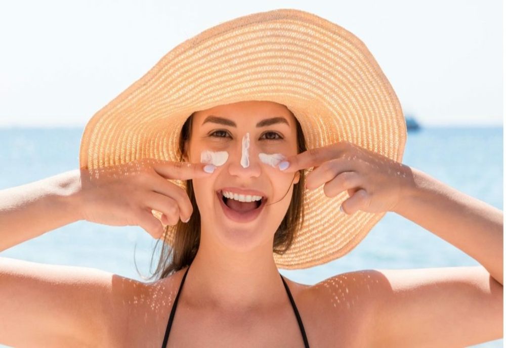 „PIELEA DEJA BRONZATĂ NU SE MAI ARDE” - MITURI ALE GENERAȚIEI Z DESPRE PROTECȚIA SOLARĂ