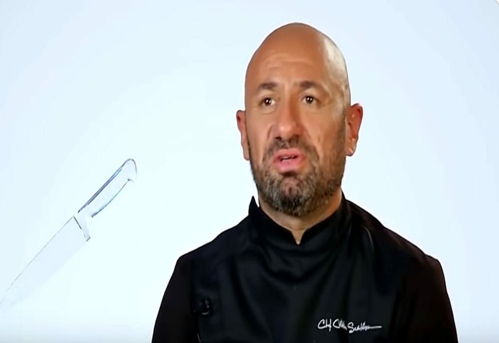 Cât câștigă, de fapt, angajații lui Chef Cătălin Scărlătescu. „Nu le dau bani”