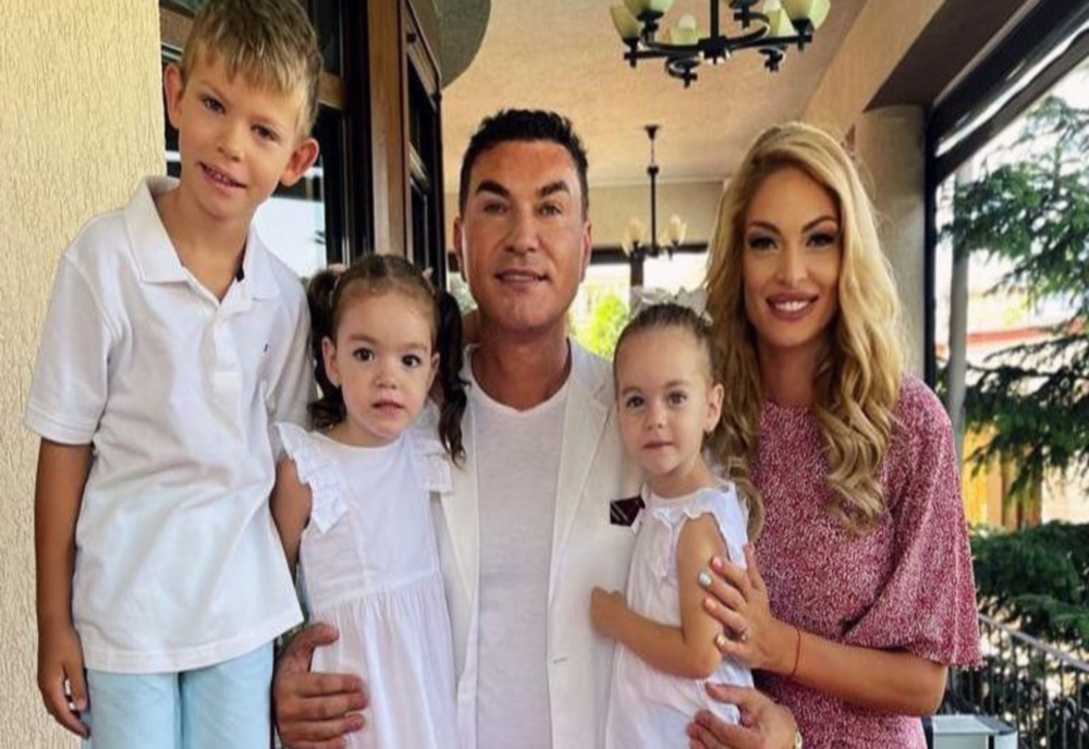 Cristi Borcea și Valentina Pelinel au ajuns ținta ironiilor pe internet, după ce fotomodelul a publicat câteva fotografii cu ei doi