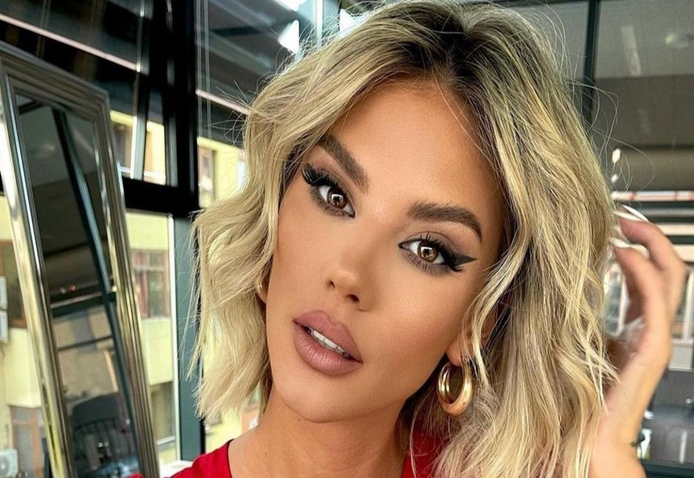 Ramona Olaru s-a trezit cu Poliția la ușa: „Când am deschis eram și cam dezbrăcată”