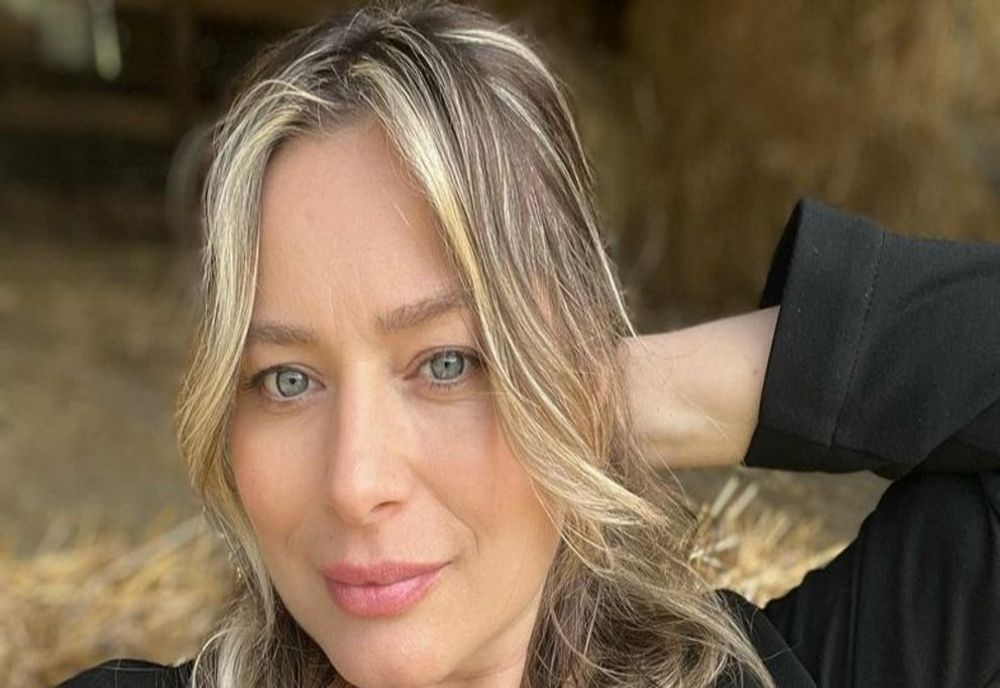 Laura Cosoi, apariție neașteptată în costum de baie. Cum arată actrița de 43 de ani după 4 nașteri