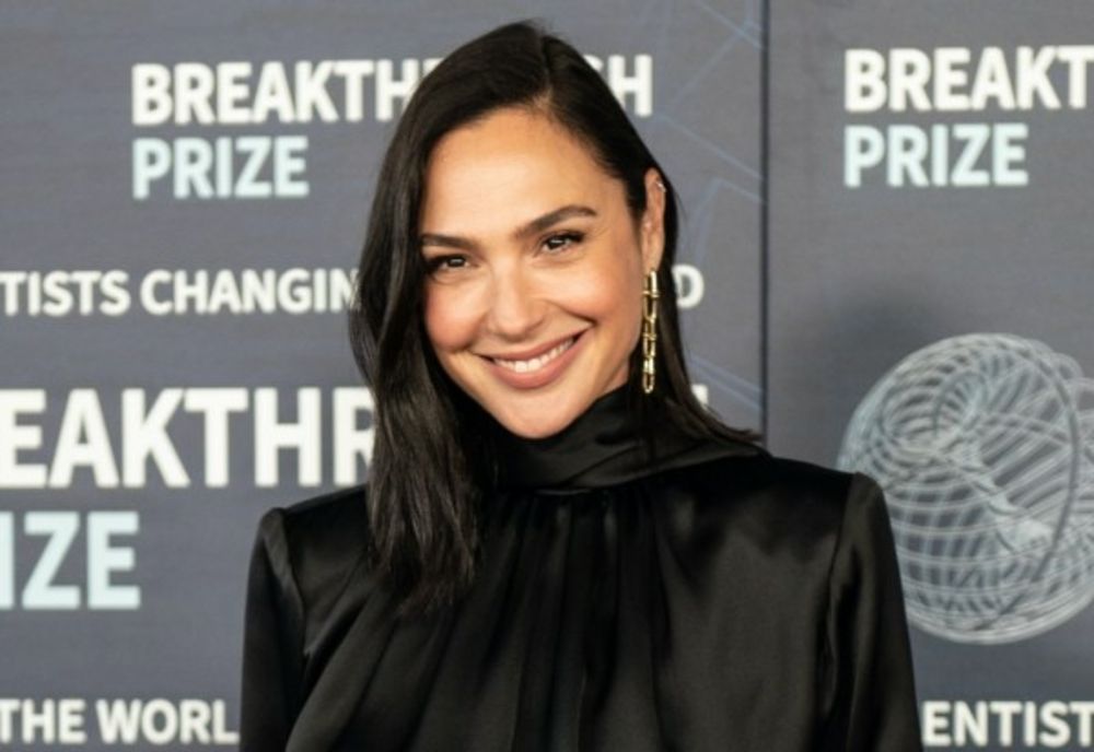 Gal Gadot a născut a patra oară. Copilul a primit un nume cu o însemnătate specială