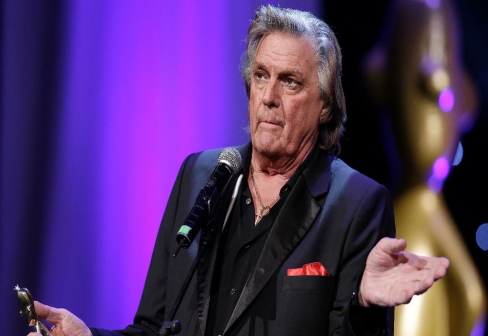 În ce stare se află Florin Piersic și de ce trebuie transportat de urgență la Viena