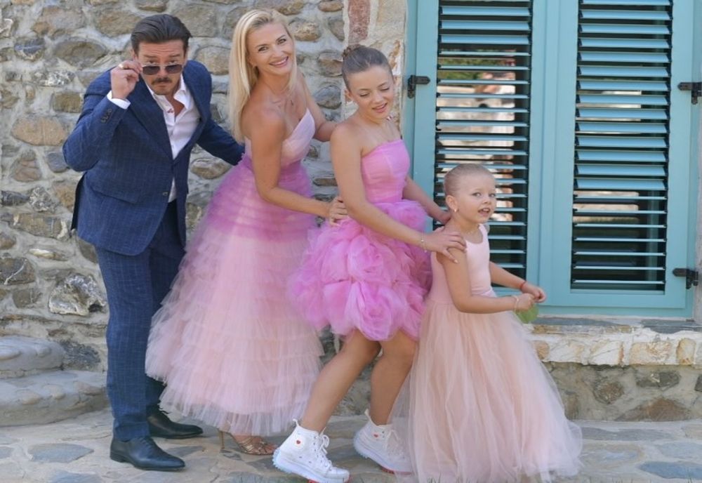 Mihai și Elwira Petre s-au mutat în casă nouă: ”Începe altă poveste!”