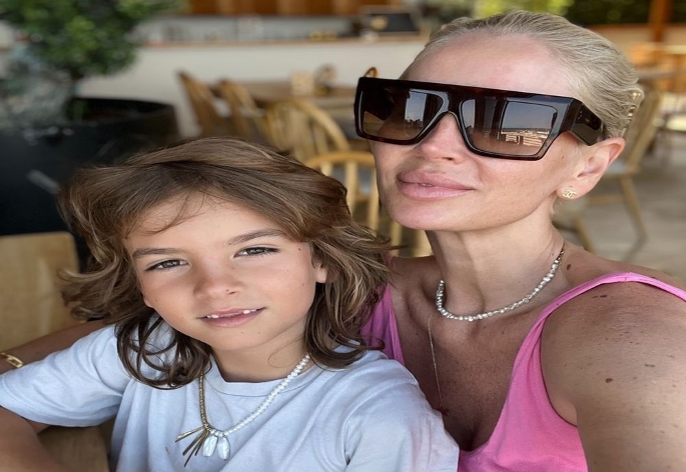 De ce Andreea Bănică i-a luat băiatului ei telefon cu butoane și nu unul „inteligent”