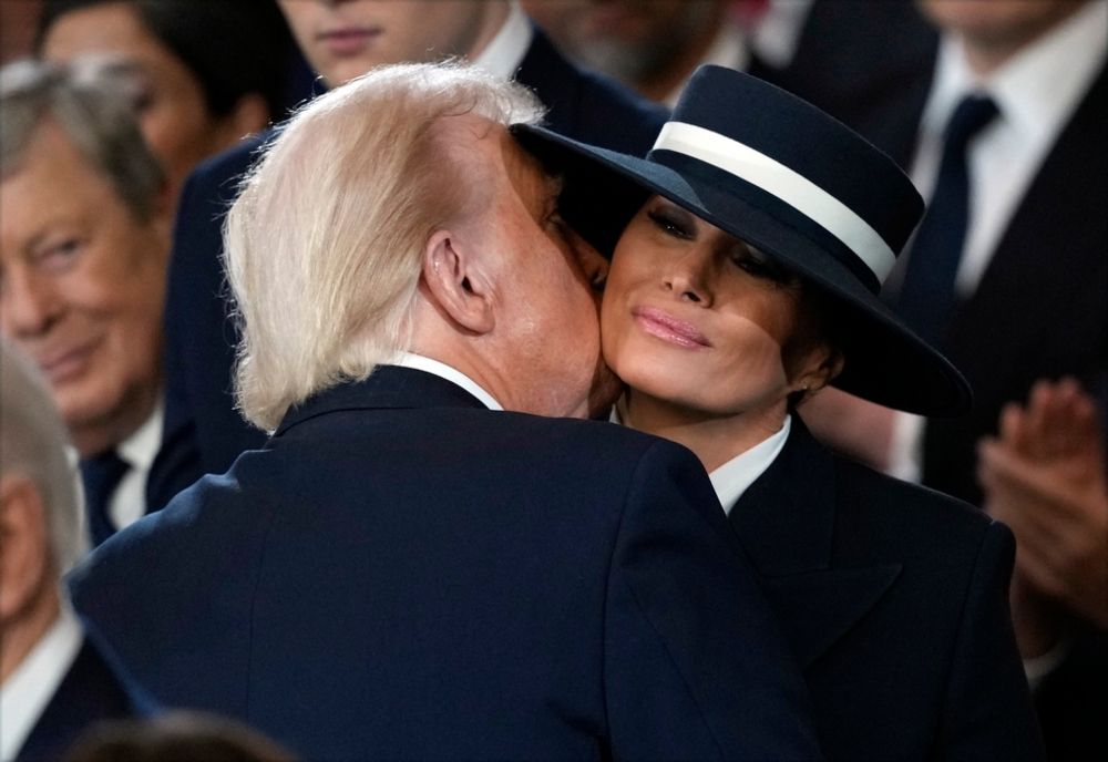Pălăria Melaniei Trump de la inaugurarea lui Donald Trump a creat un moment viral