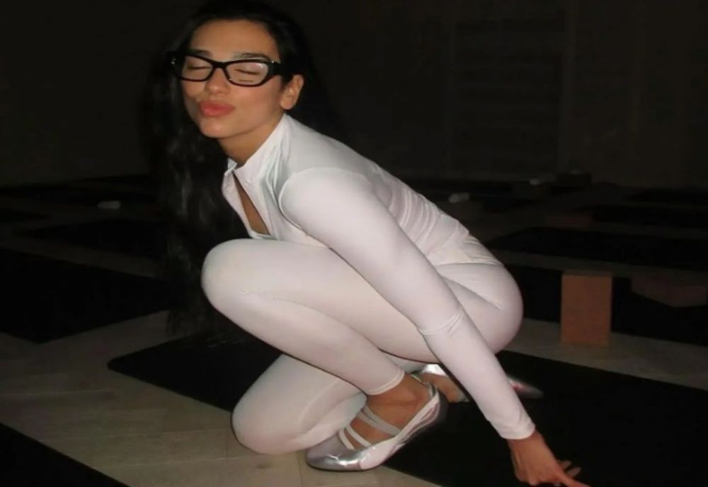 Sneakerini: totul despre tendința vedetă a primăverii