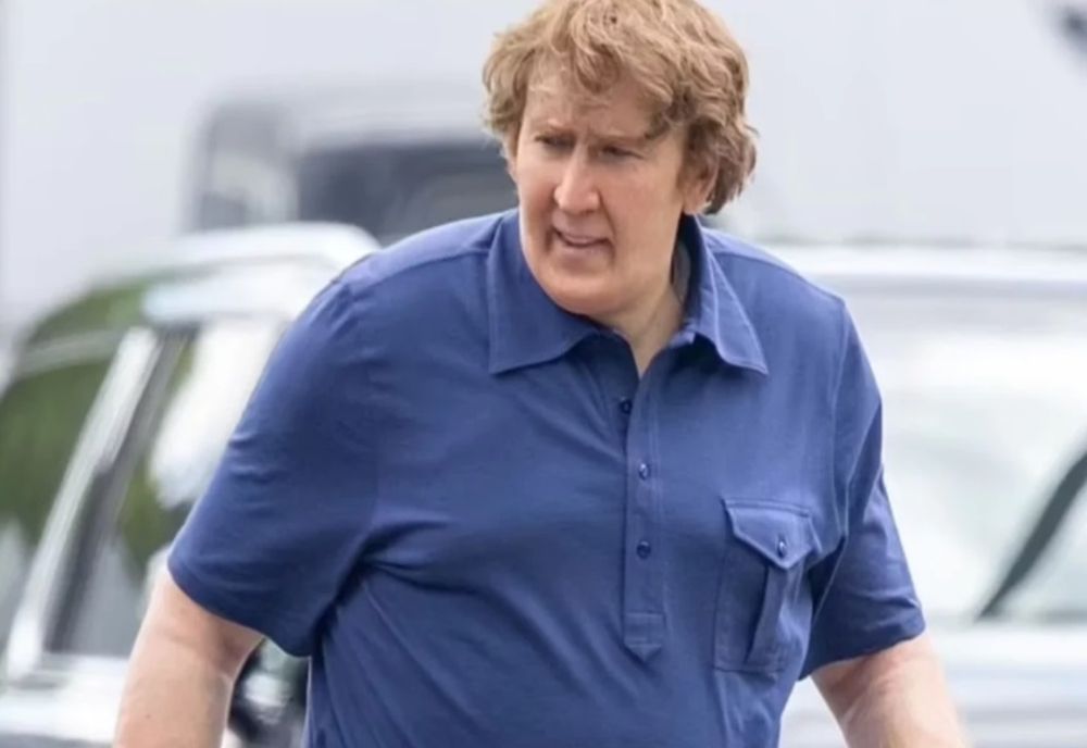 STARUL FILMELOR AMERICANE DE ACȚIUNE, DE NERECUNOSCUT CU CÂTEVA KILOGRAME ÎN PLUS