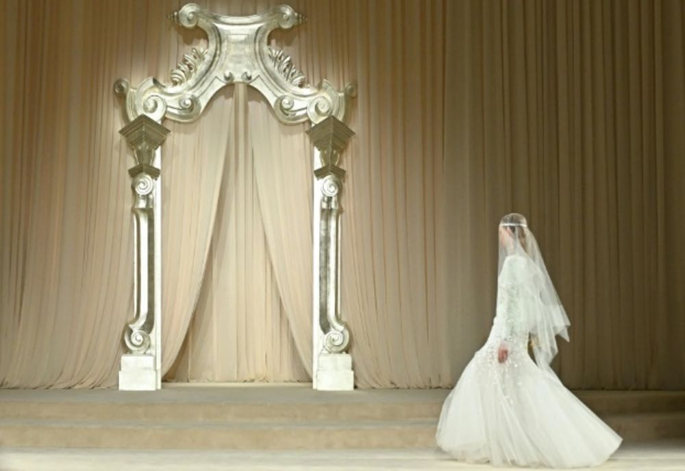 CELE 5 ROCHII DE MIREASĂ DE NEUITAT DIN SĂPTĂMÂNA HAUTE COUTURE DE LA PARIS