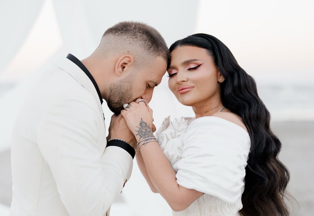 OANA RADU S-A RECĂSĂTORIT! IMAGINI ÎN ROCHIA ATIPICĂ DE MIREASĂ