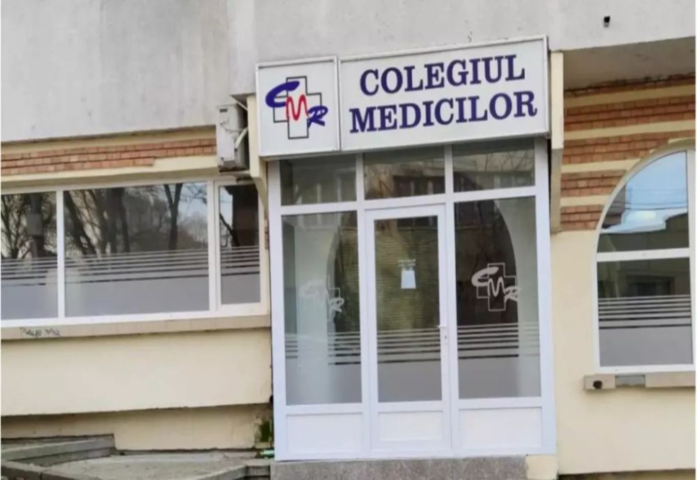 Colegiul Medicilor introduce reguli stricte de la 1 ianuarie 2026 pentru publicitatea medicală. Reclamele stradale, permise doar la maximum 500 de metri de cabinet