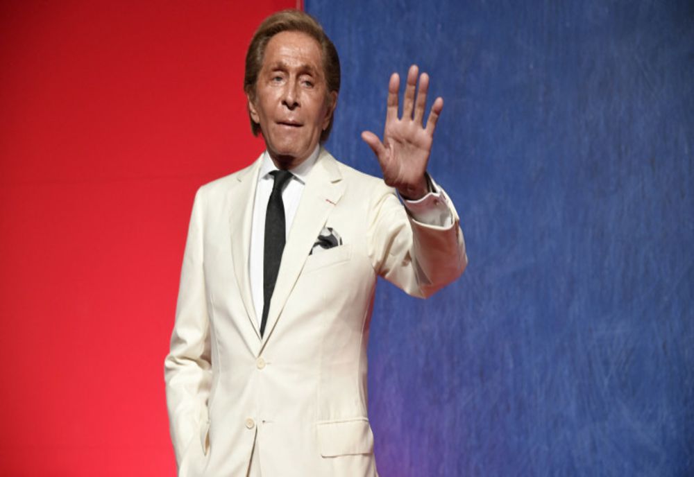 A murit legendarul creator de modă italian Valentino. Avea 93 de ani