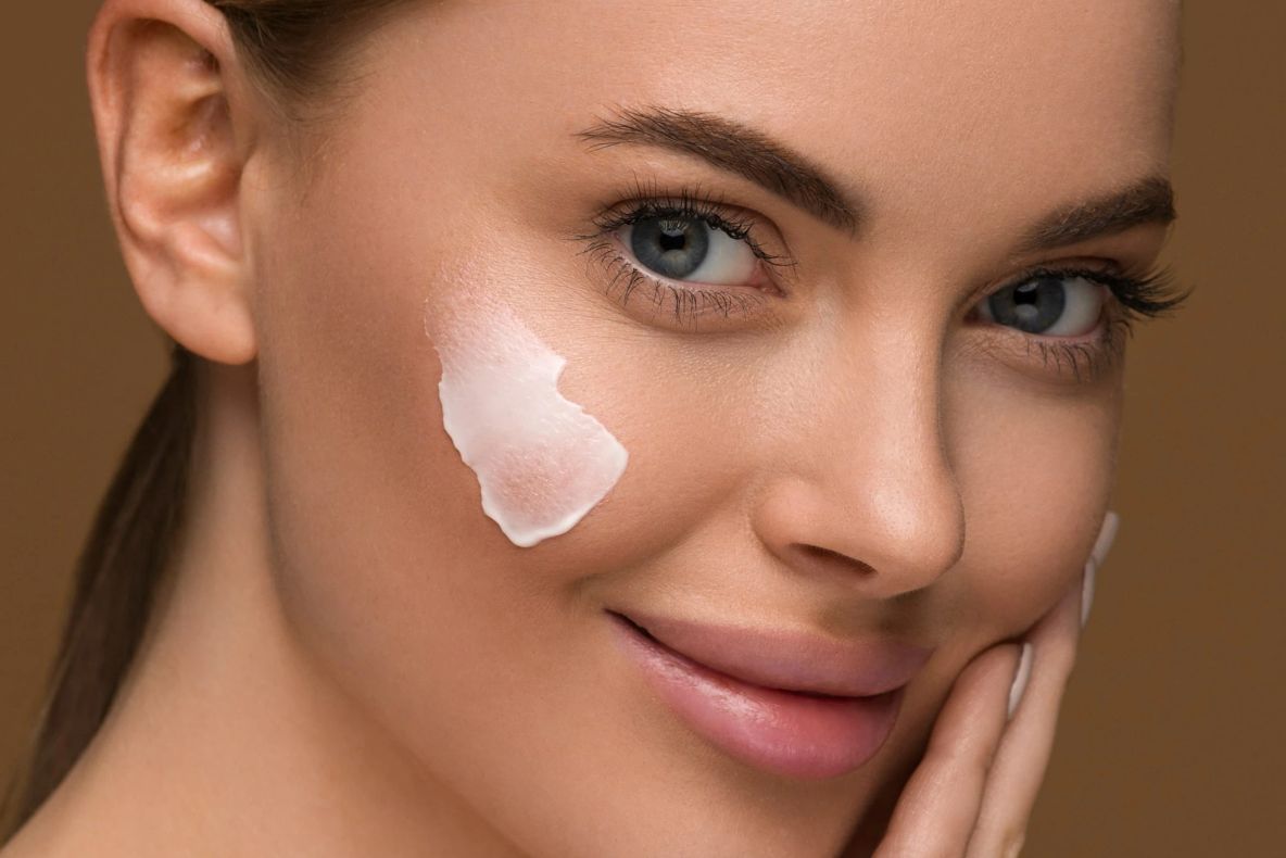 De ce simți o senzație de arsură, înțepătură sau căldură la aplicarea unor produse cosmetice