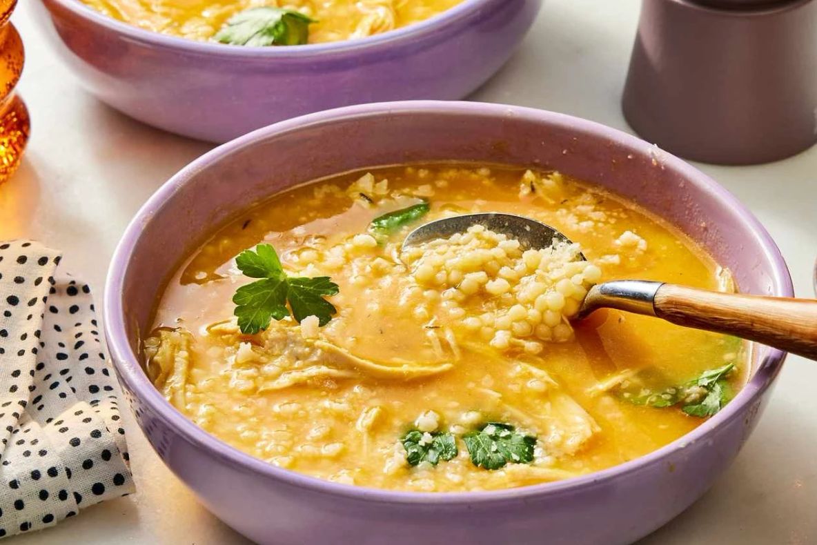 Cum se prepară „supa penicilină”. Este un adevărat elixir pentru sănătate