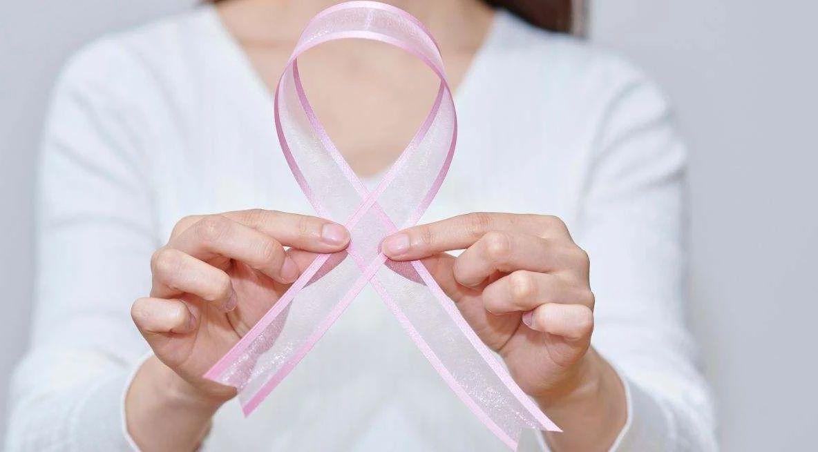 Ce caracteristici au persoanele cu mai multe șanse să supraviețuiască cancerului 