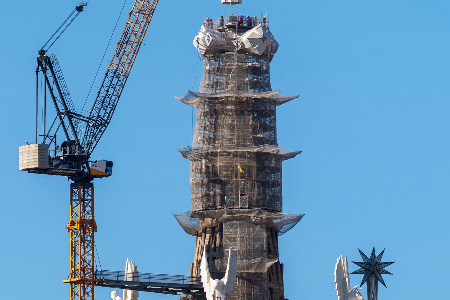 Sagrada Familia a devenit cea mai înaltă biserică din lume. Ce înălțime are acum