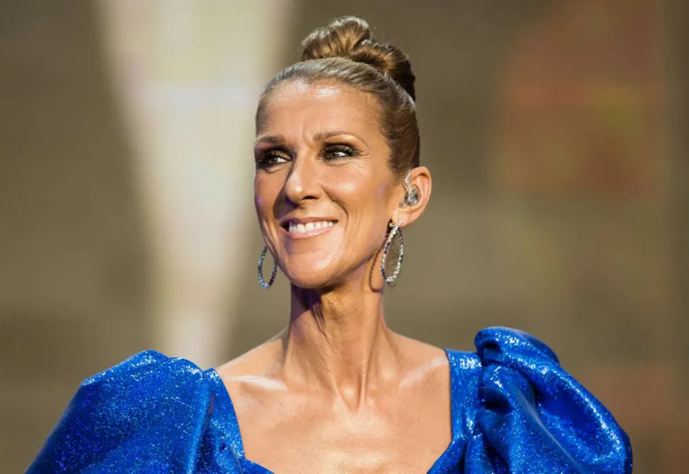 Celine Dion sși Jennifer Lopez au strălucit la prezentarea de modă Elie Saab din Arabia Saudită - VIDEO