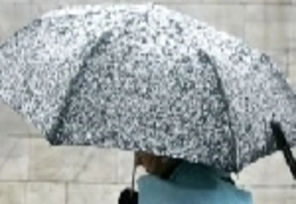 Meteorologii Accuweather anunță când vine iarna în București. Câte zile ninge