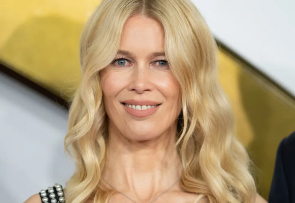 „Par niște surori”: Claudia Schiffer și fiica ei Clémentine, prima copertă împreună