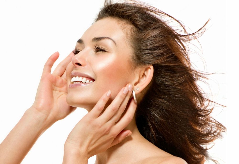 Piele uscată sau umedă: care este cel mai bun mod de a aplica crema hidratantă