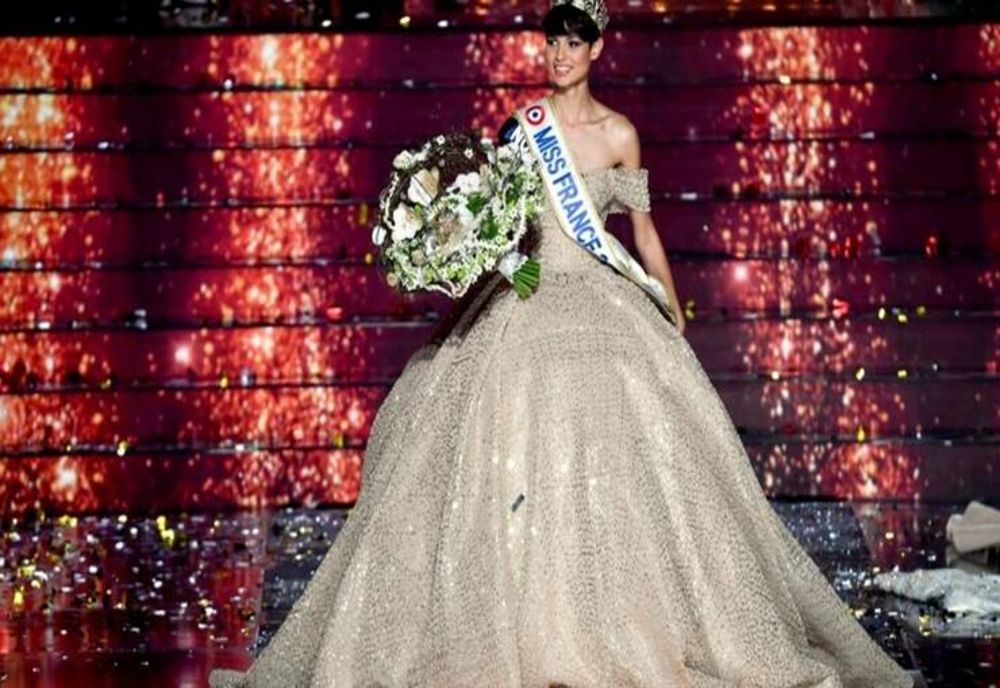 Detaliul remarcat la Miss Franța 2024. De ce este specială câștigătoarea trofeului