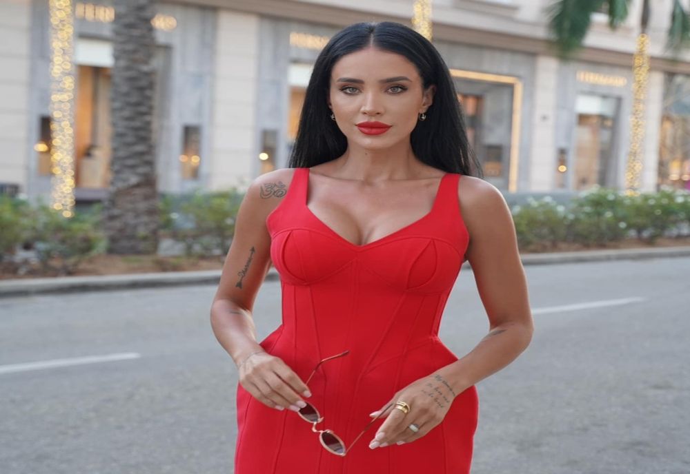 Cum arată Adelina Pestrițu după ce a renunțat la implanturile mamare