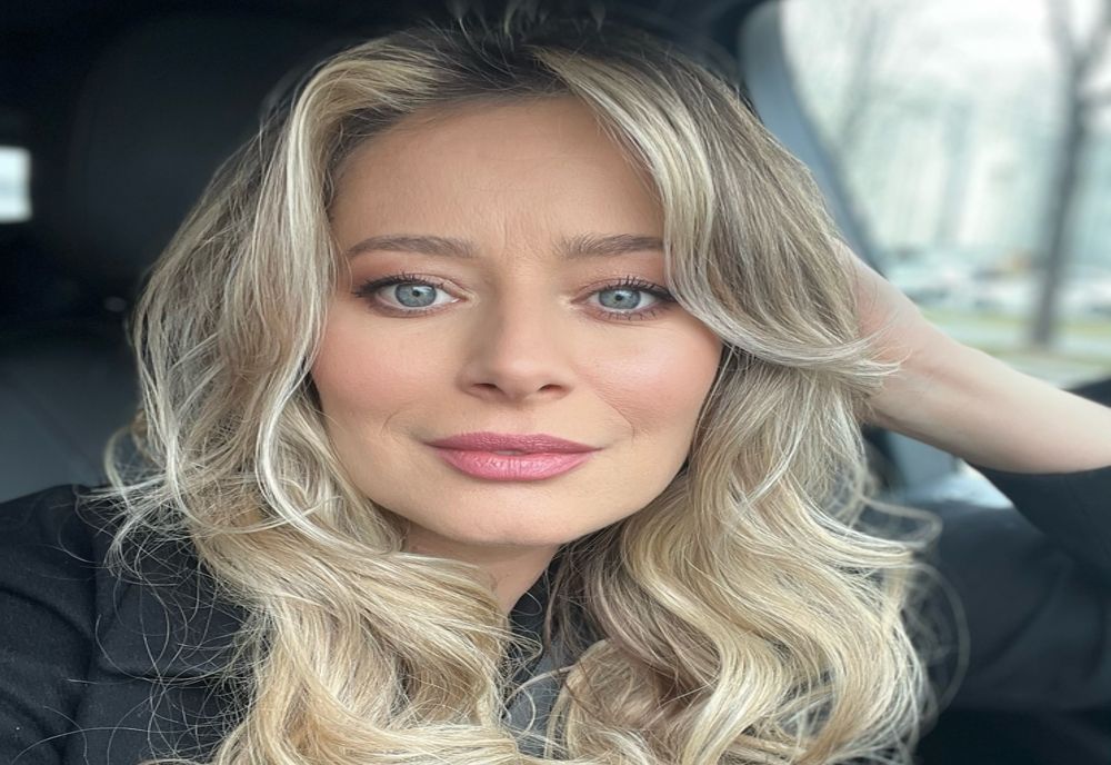 Ce a determinat-o pe Laura Cosoi să mai aibă un copil. Actrița va naște pentru a patra oară